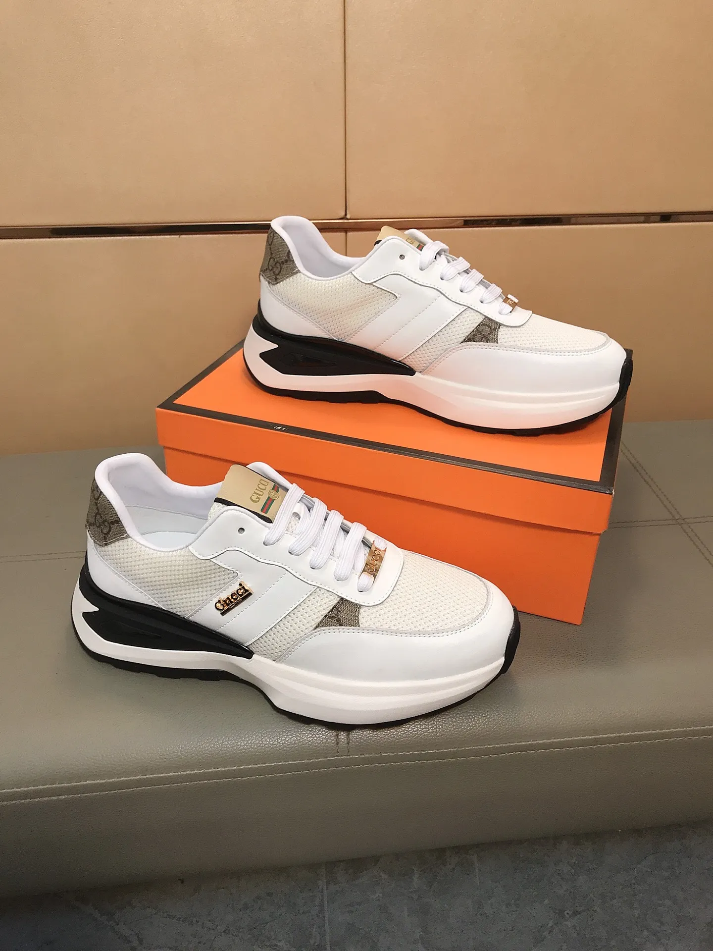 Factory price 442 👟👟🆕🆕 (GUCCI) latest casual and fashionable men's shoes, hot style 💥 simple and elegant style, exclusive for trendy men, the upper is made of cowhide + breathable fabric, sheepskin lining + foot pads, soft and comfortable outsole! 38-44.